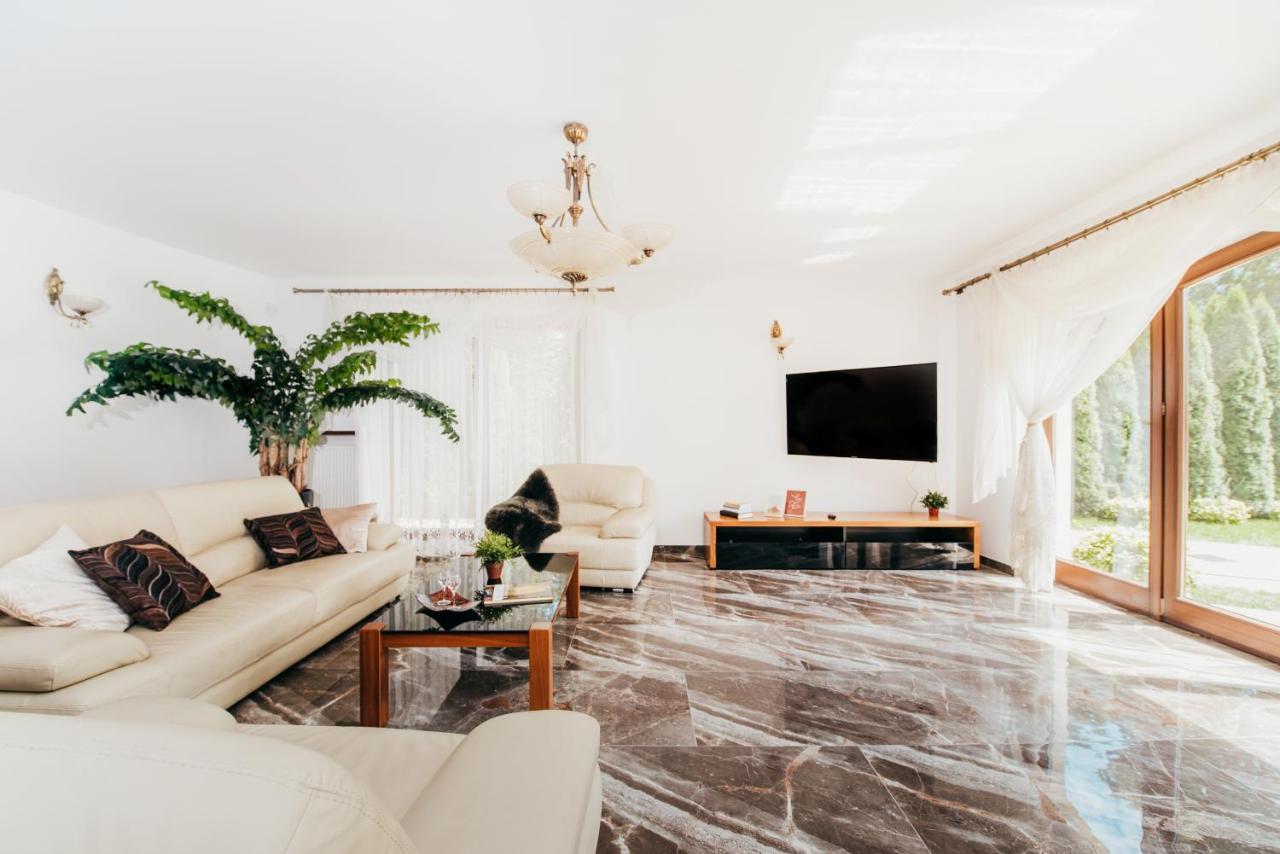 Zarabie Residence Myslenice Bagian luar foto