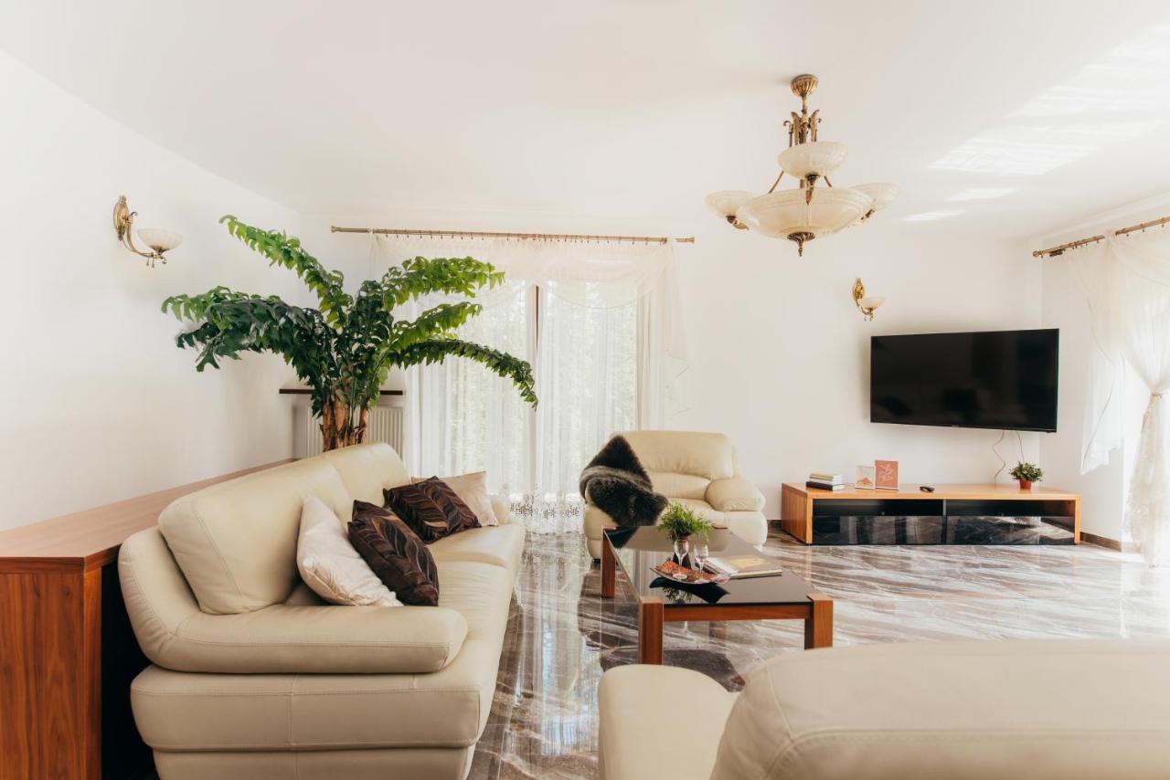 Zarabie Residence Myslenice Bagian luar foto
