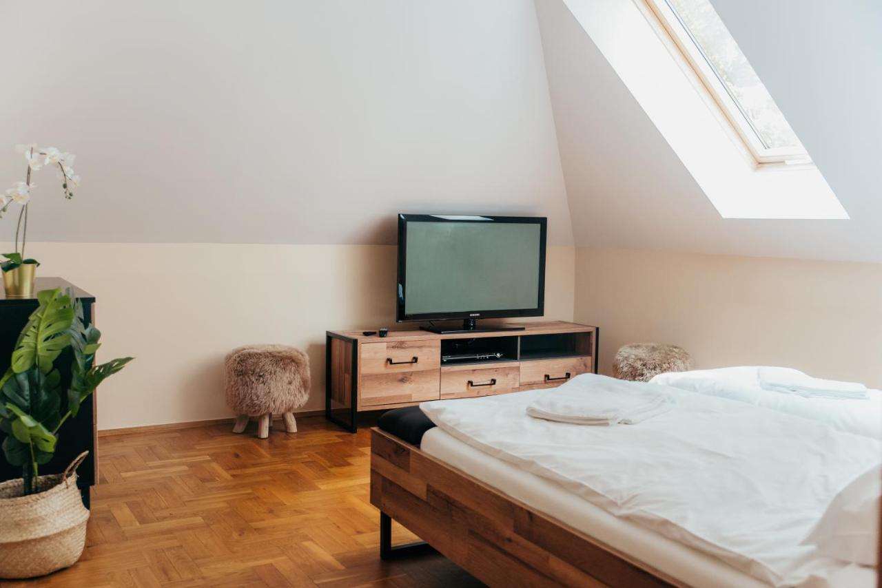 Zarabie Residence Myslenice Bagian luar foto